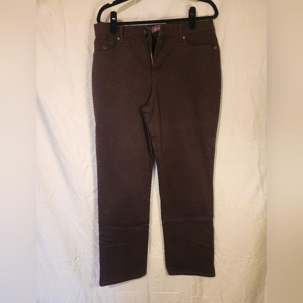 Gloria Vanderbilt brown jeans size 12